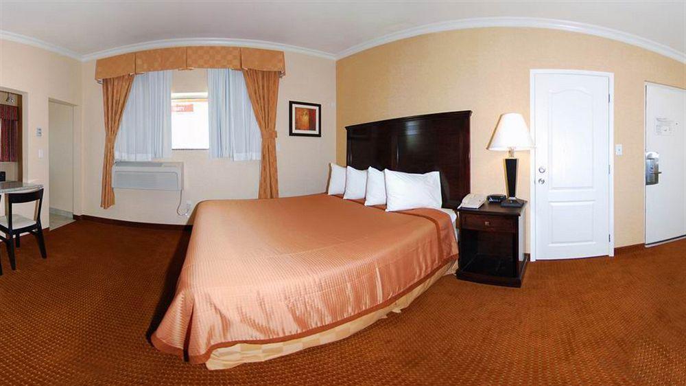 Pasadena Rose & Crown Hotel Экстерьер фото