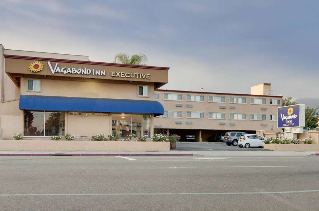 Pasadena Rose & Crown Hotel Экстерьер фото