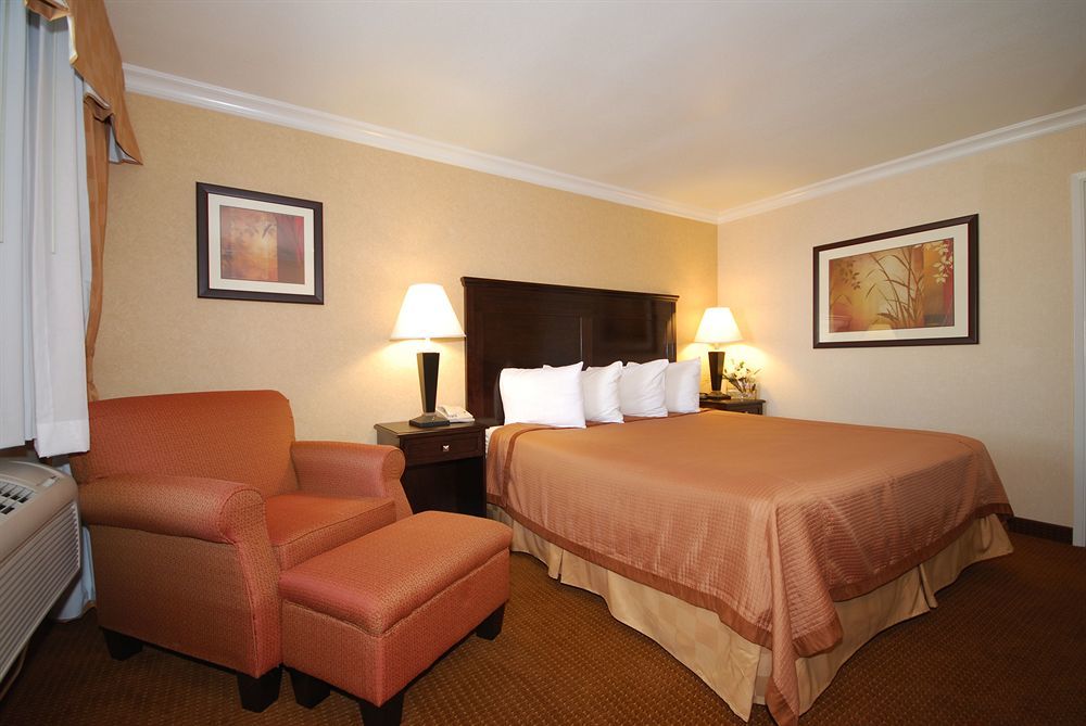 Pasadena Rose & Crown Hotel Экстерьер фото